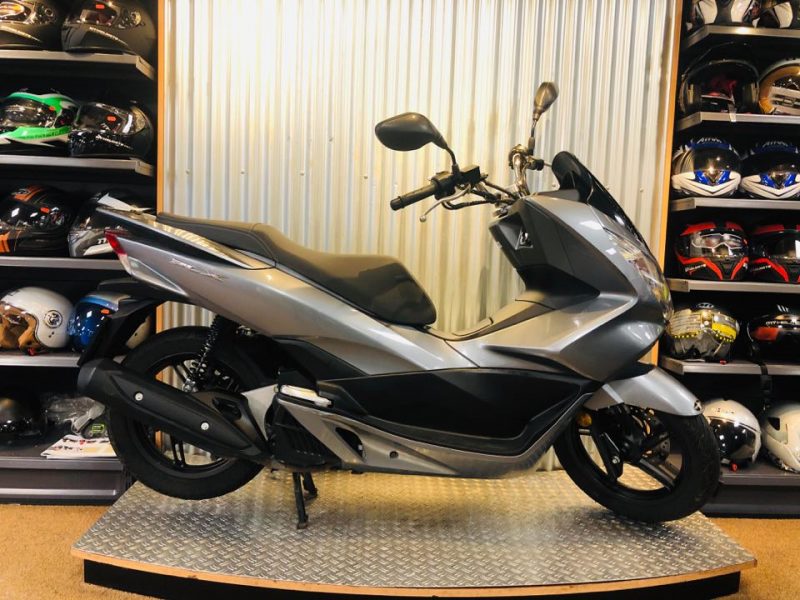 Motorscooter Archieven - Hazelhorst Tweewielers Rijssen