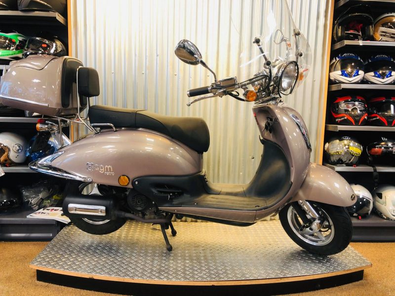 Tweedehands Scooter of Bromfiets kopen? Altijd een scherpe prijs!