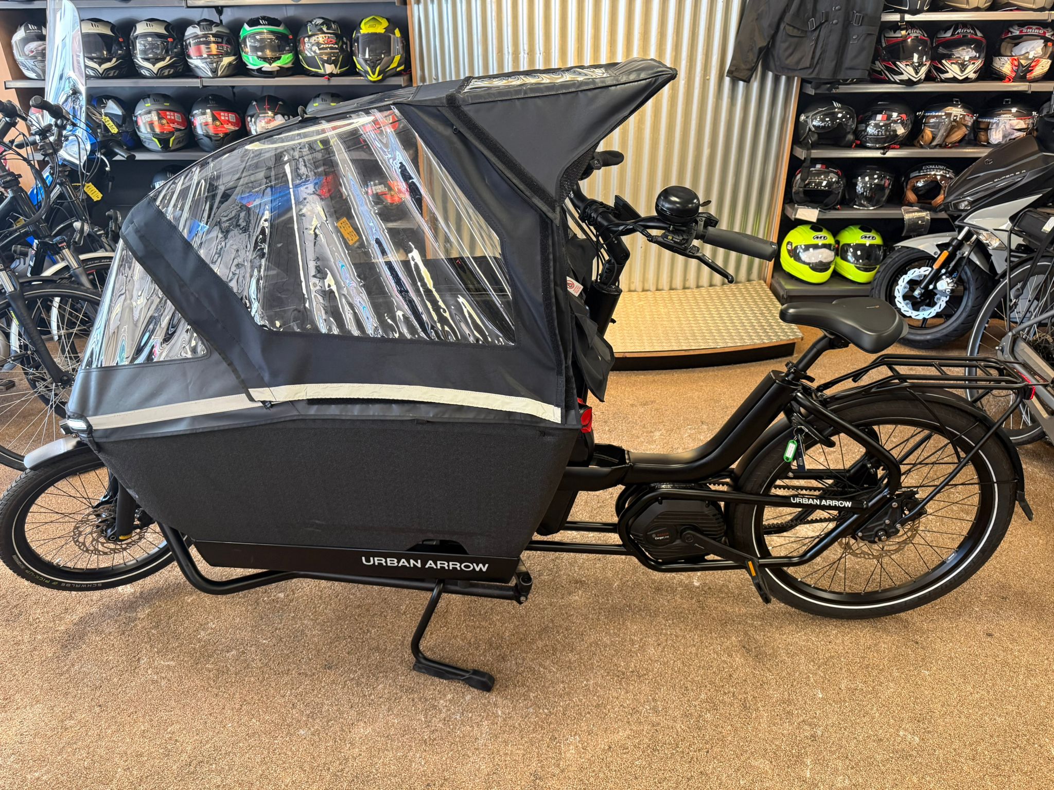 Urban Arrow bakfiets DEMO MODEL inclusief huif & hoes