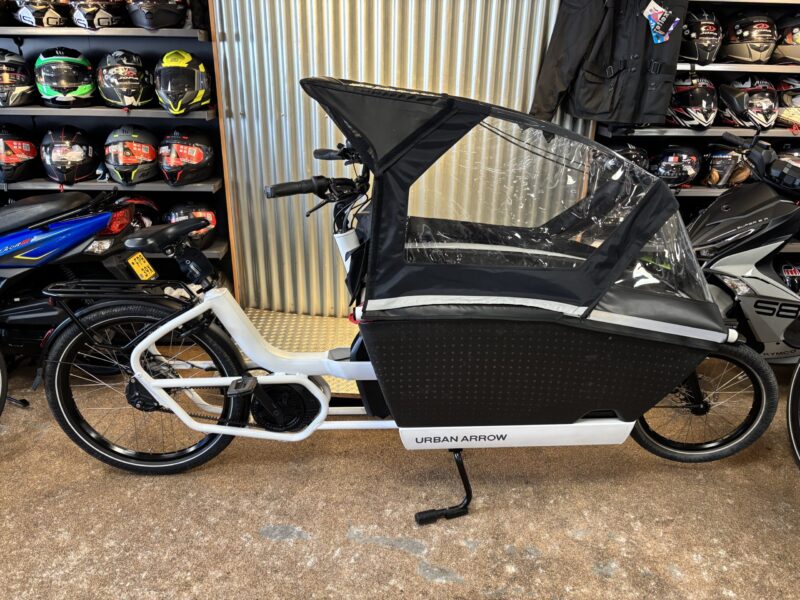 Urban Arrow bakfiets Nieuwstaat + huif