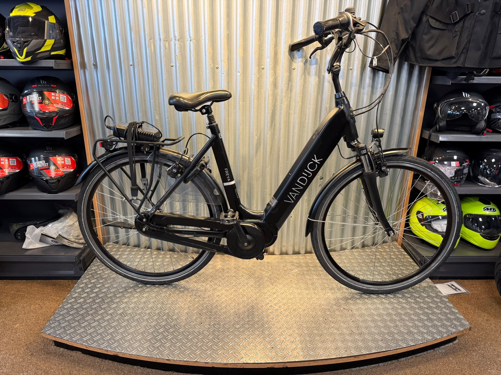 VanDijck Freya 56cm