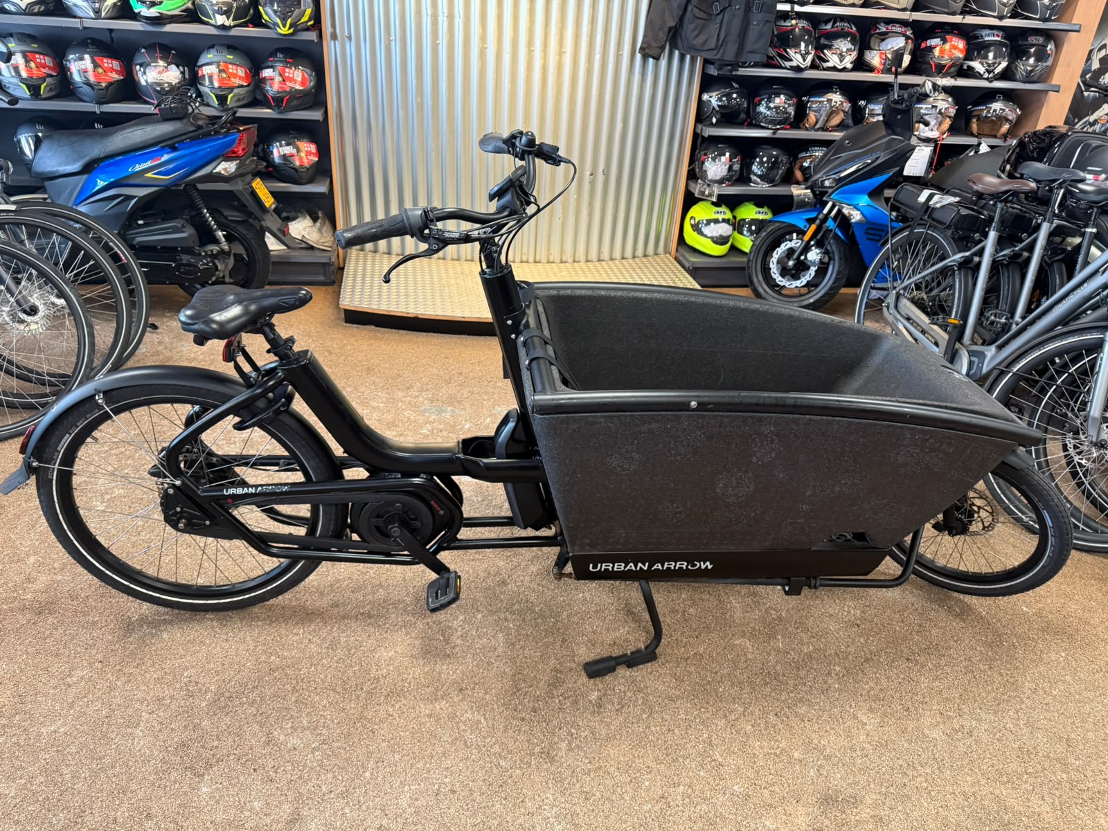 Urban Arrow bakfiets Nieuwstaat