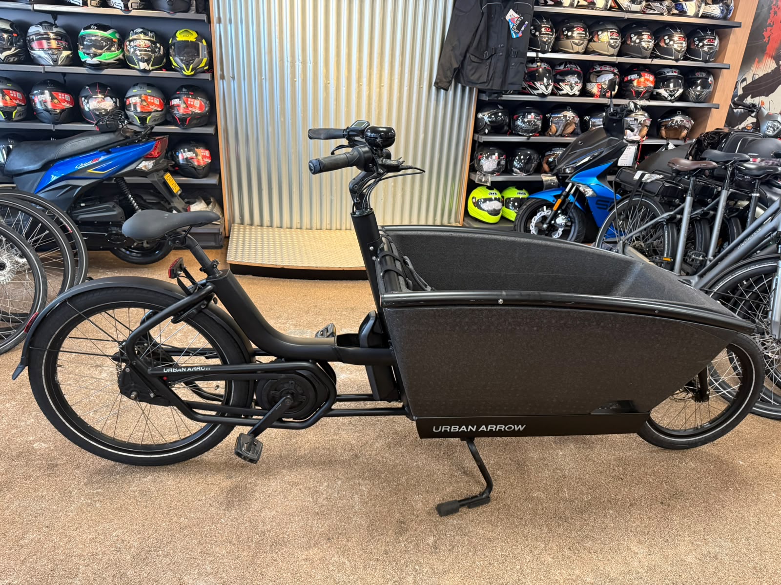 Urban Arrow bakfiets Nieuwstaat