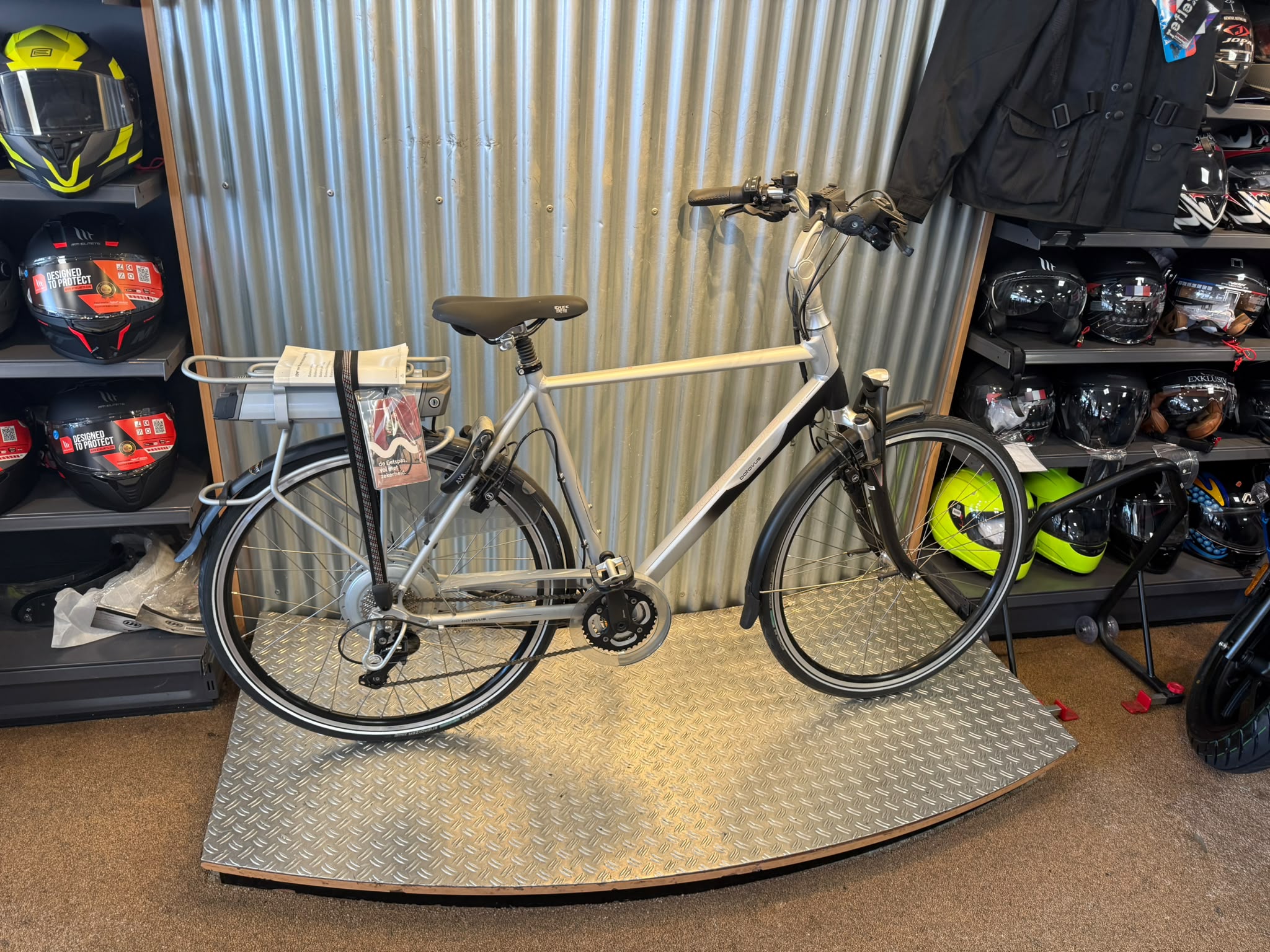 Nieuwe Batavus Fuze E-Go 57cm met 600 Watt Accu!! (Aanbieding!!) - Afbeelding 3